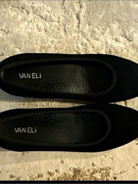 Vaneli Black Women's Slip-On Ballet Flats 8.5